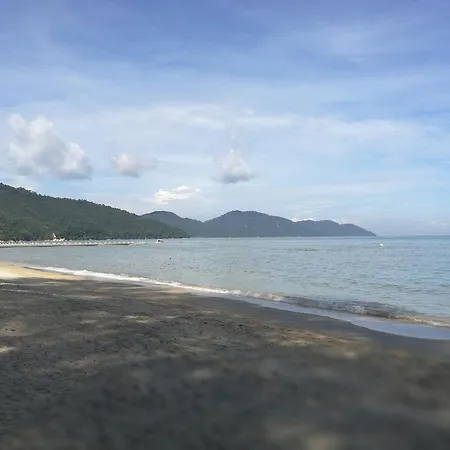 By The Sea At Batu Ferringhi Penang Apartment